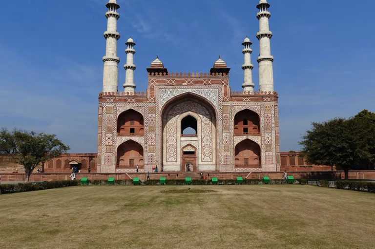 5 Historical Monuments In Agra You Must Visit - Jaypee Hotels