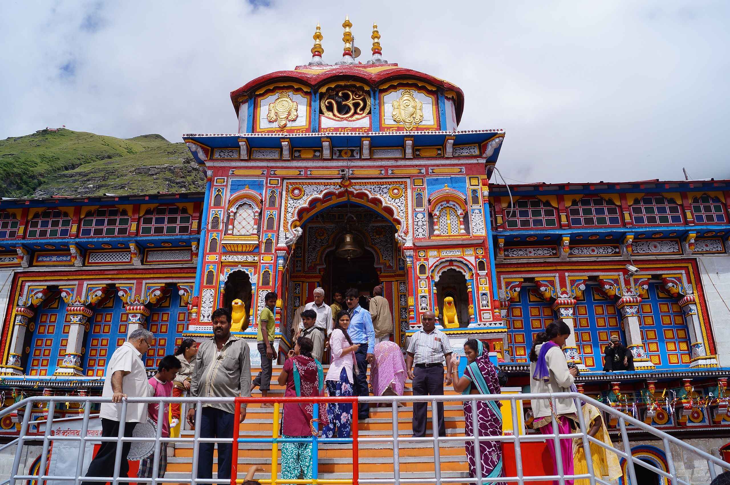 Complete Guide: Badrinath Temple Uttarakhand, How To Visit in 2024